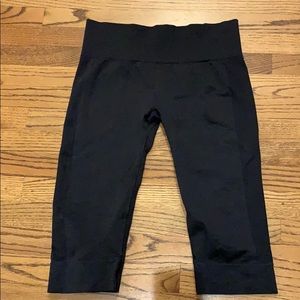 Lululemon wunder under ribbed crop